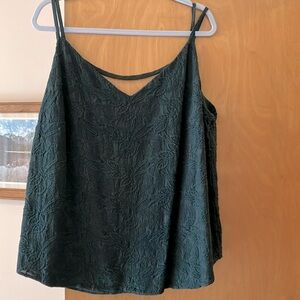 Brand New/Never Worn forest green spaghetti strap textured tank top- size 18